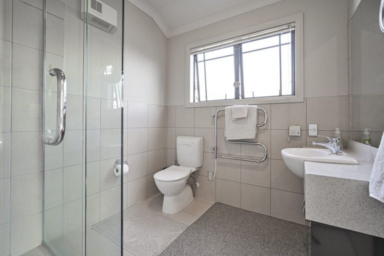 Photo of property in 4a Lindsay Street, Havelock North, 4130