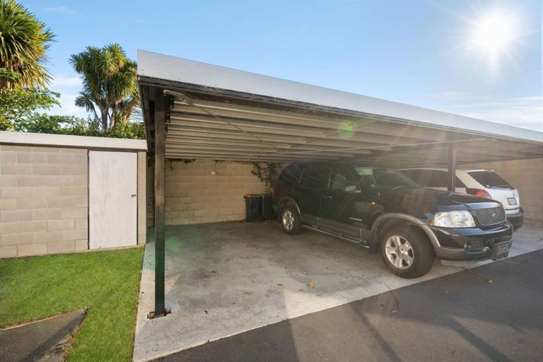 Photo of property in 12 Redbridge Lane, Sydenham, Christchurch, 8023