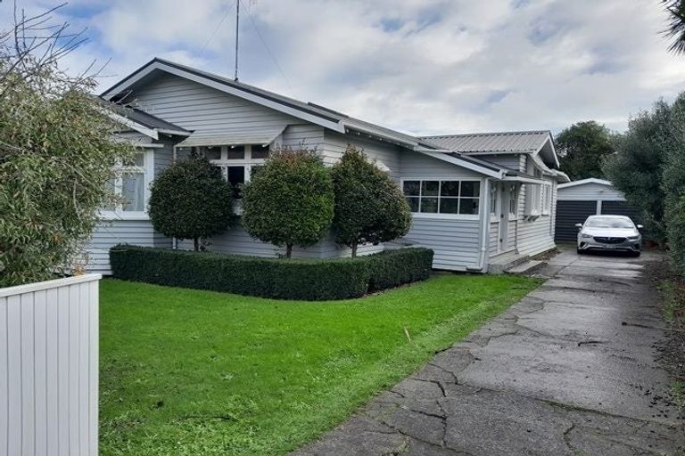 Photo of property in 36 Miro Street, Takaro, Palmerston North, 4410