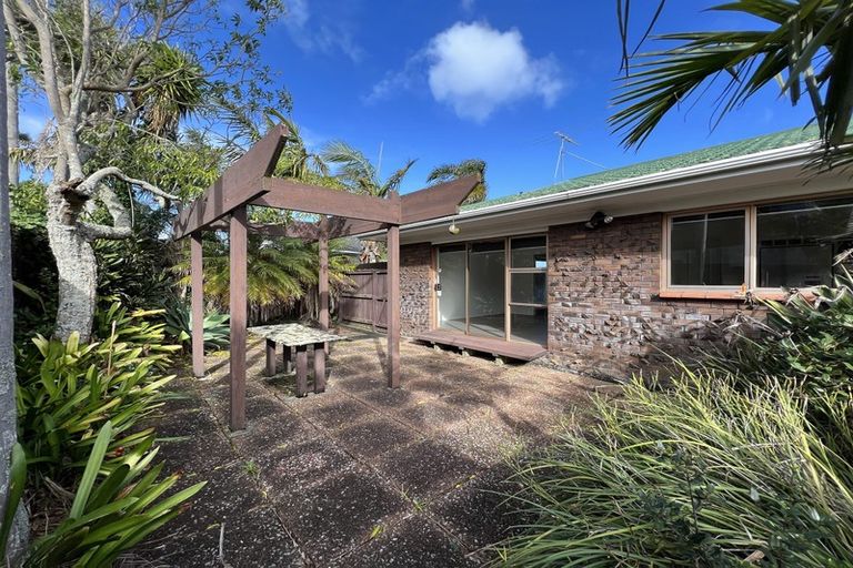 Photo of property in 10 Markham Place, Bucklands Beach, Auckland, 2012