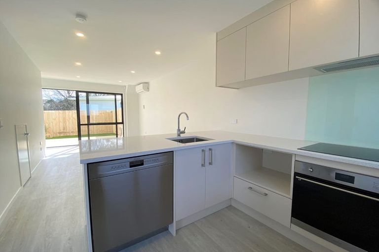 Photo of property in 2/23 View Road, Papakura, 2110