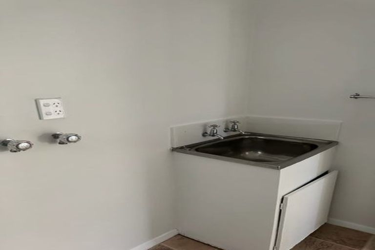 Photo of property in 7 Waiteata Road, Kelburn, Wellington, 6012