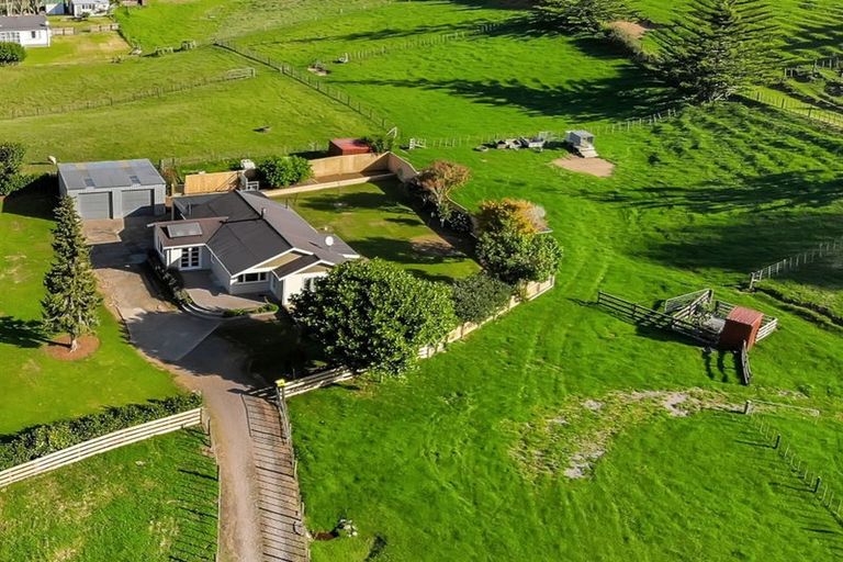 Photo of property in 768 Mountain Road, Lepperton, Inglewood, 4389