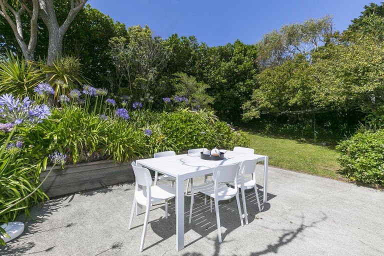 Photo of property in 97 Karori Road, Karori, Wellington, 6012