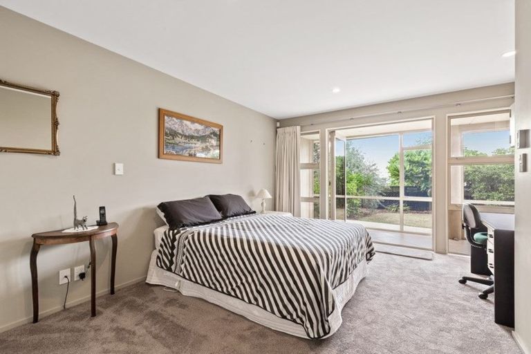 Photo of property in 2/31 Princes Street, Northcote Point, Auckland, 0627