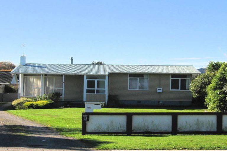 Photo of property in 62 Kirk Street, Otaki, 5512