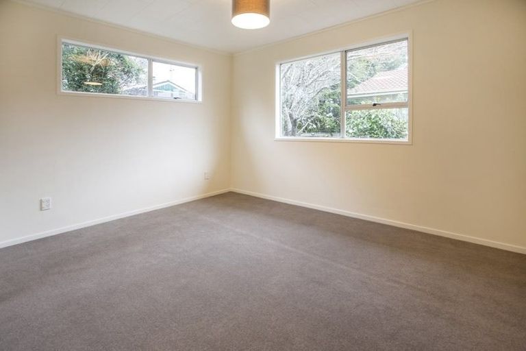 Photo of property in 1/48 Archmillen Avenue, Pakuranga Heights, Auckland, 2010