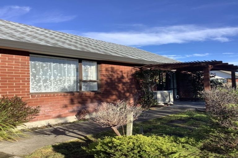 Photo of property in 2 Farm Lane, Parklands, Christchurch, 8083