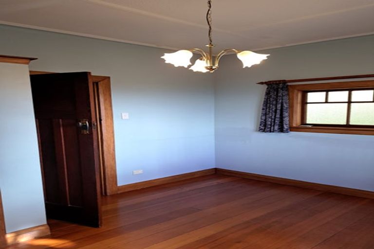 Photo of property in 13 Highbury Crescent, Highbury, Wellington, 6012