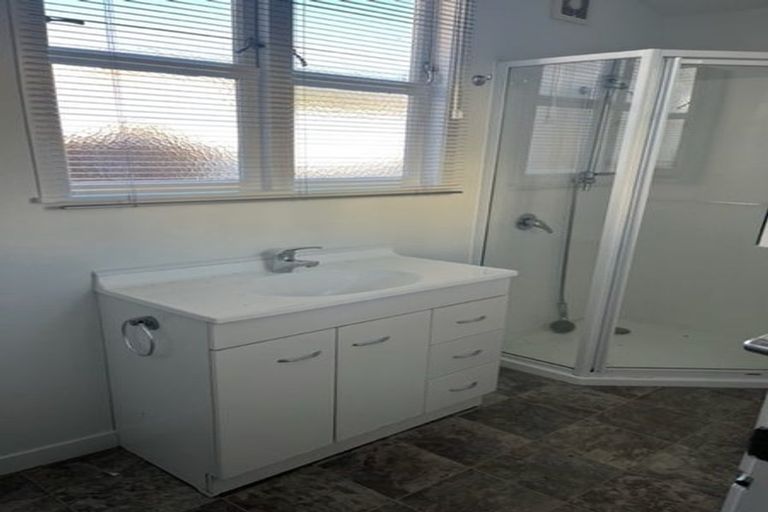 Photo of property in 12 Levy Street, Mount Victoria, Wellington, 6011