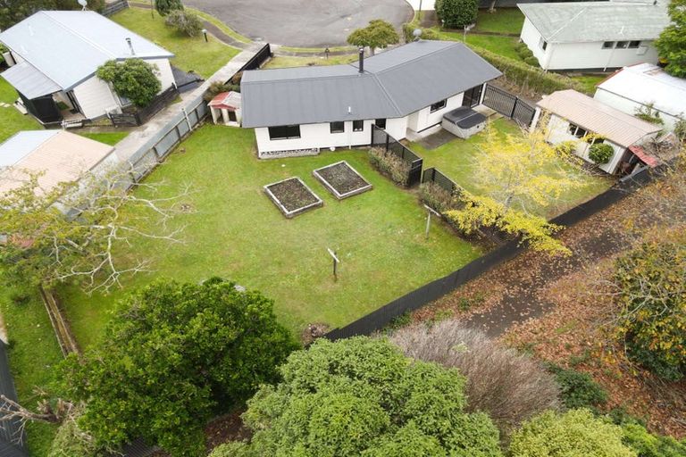 Photo of property in 6 Kirkcaldie Grove, Levin, 5510