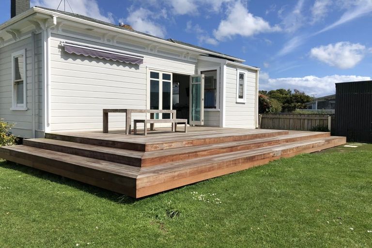 Photo of property in 4 Brassey Street, Waverley, 4510