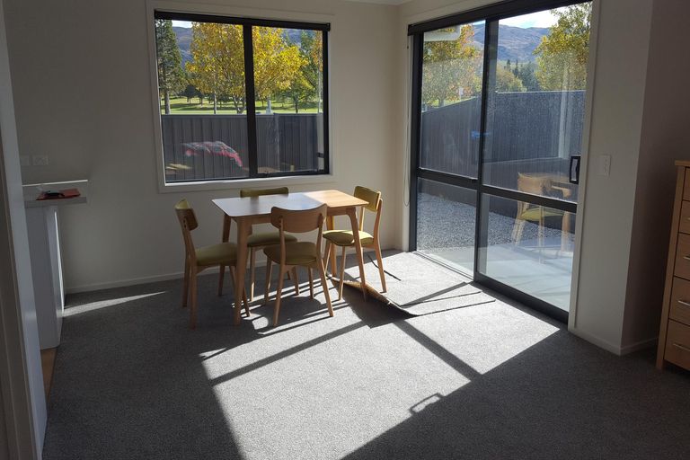 Photo of property in 2 Wicklow Street, Cromwell, 9310