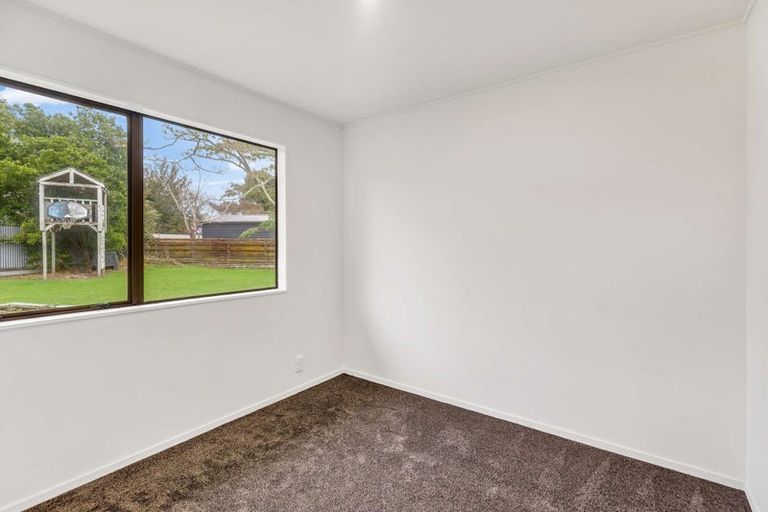 Photo of property in 6 Kirkcaldie Grove, Levin, 5510