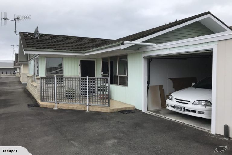 Photo of property in 3/31 Wellesley Road, Napier South, Napier, 4110