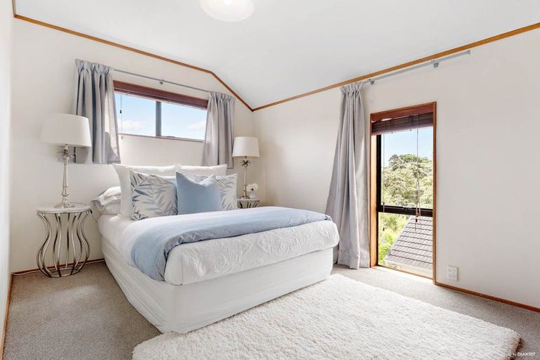 Photo of property in 2/16 Waratah Street, Birkenhead, Auckland, 0626