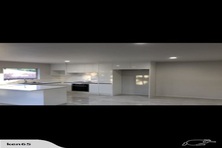 Photo of property in 30 Vireya Court, Goodwood Heights, Auckland, 2105