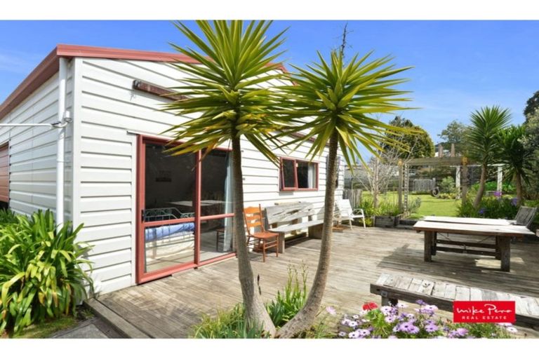 Photo of property in 69 King Street, Hikurangi, 0114