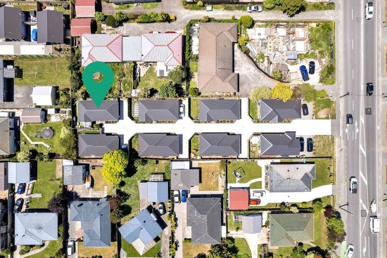 Photo of property in 4/30 Northcote Road, Northcote, Christchurch, 8052