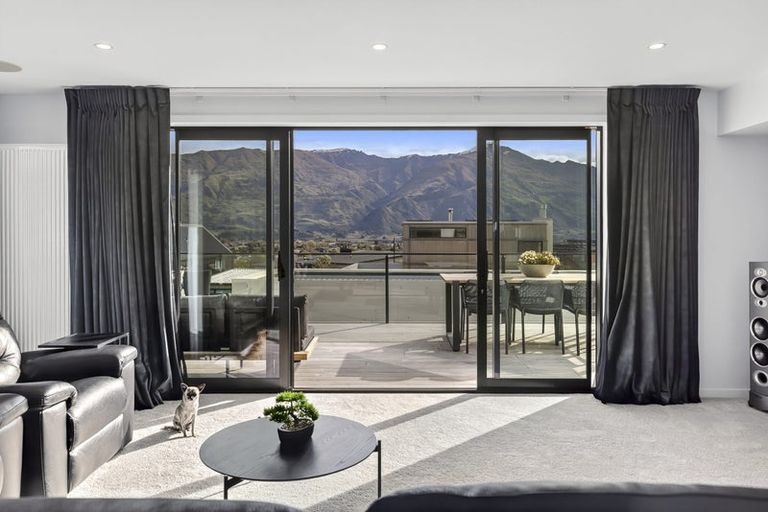 Photo of property in 9 Mills Road, Wanaka, 9305