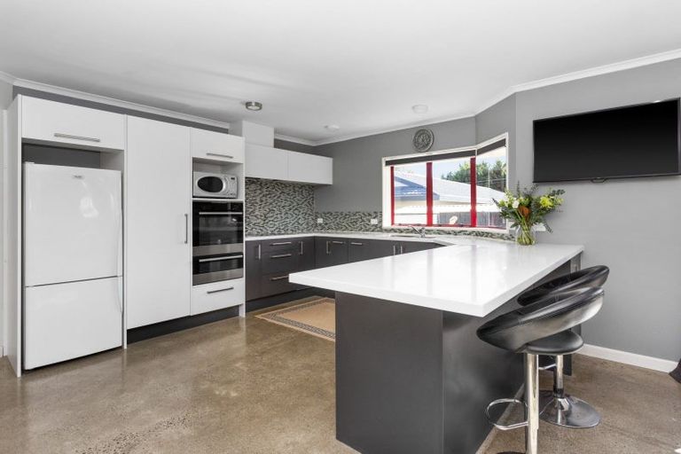 Photo of property in 14 Legorne Lane, Havelock North, 4130