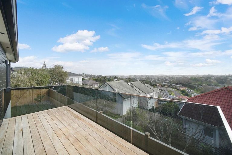 Photo of property in 126c Coronation Road, Hillcrest, Auckland, 0627