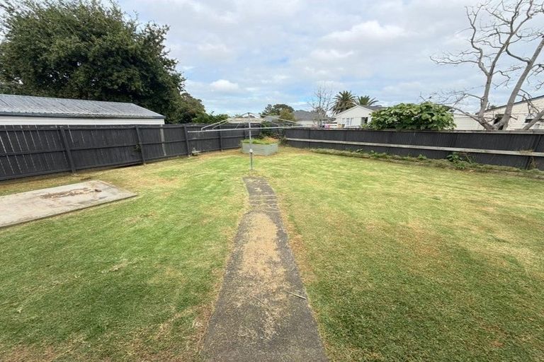 Photo of property in 20 Mascot Avenue, Mangere, Auckland, 2022