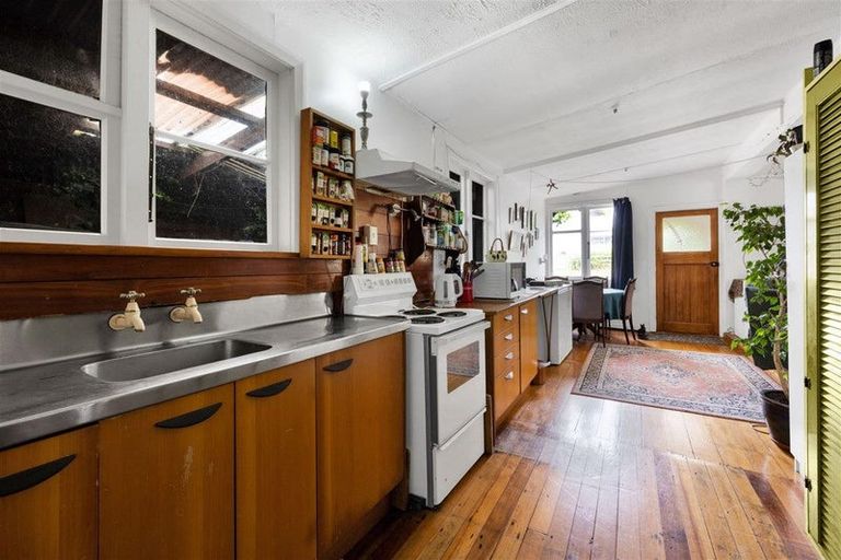 Photo of property in 23 Cornwall Street, Patea, 4520