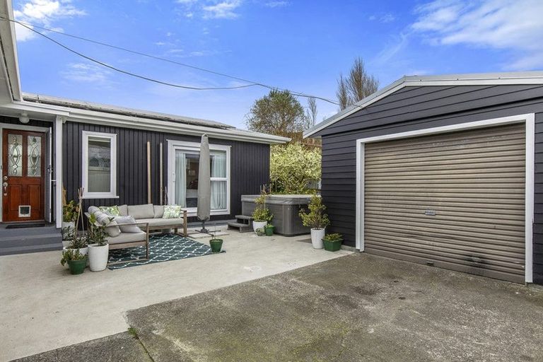 Photo of property in 185 Wainuiomata Road, Wainuiomata, Lower Hutt, 5014
