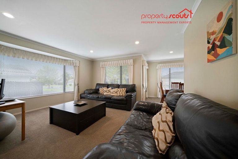 Photo of property in 9 Millisle Place, East Tamaki Heights, Auckland, 2016