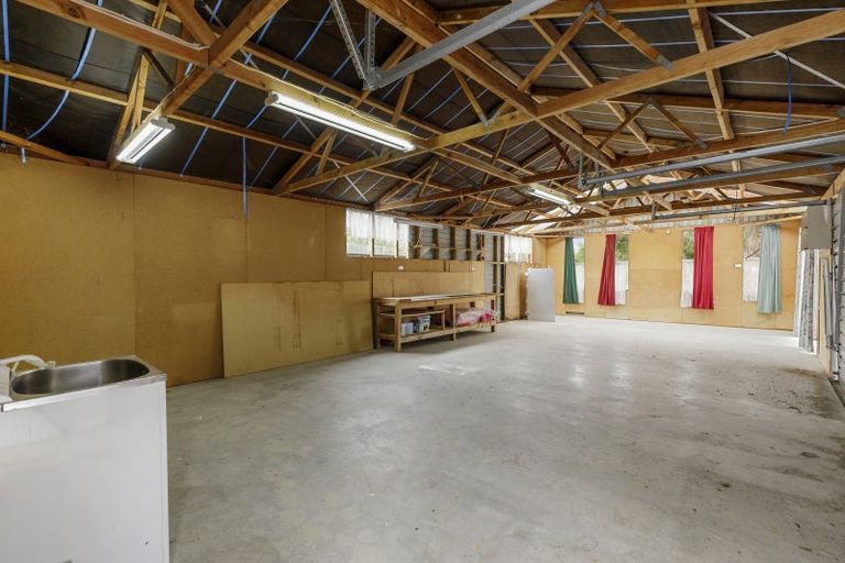 Photo of property in 79 Randwick Crescent, Moera, Lower Hutt, 5010