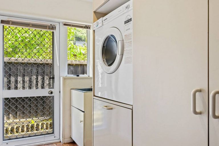 Photo of property in 2 Dalefield Drive, Cashmere, Christchurch, 8022