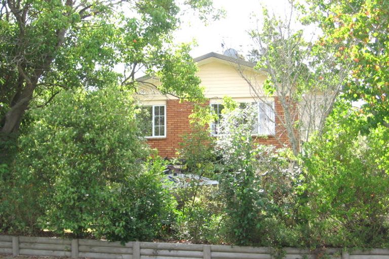 Photo of property in 71 Nigel Road, Browns Bay, Auckland, 0630