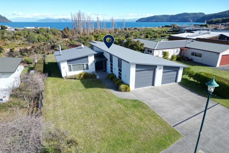 Photo of property in 153 Lisland Drive, Kinloch, Taupo, 3377
