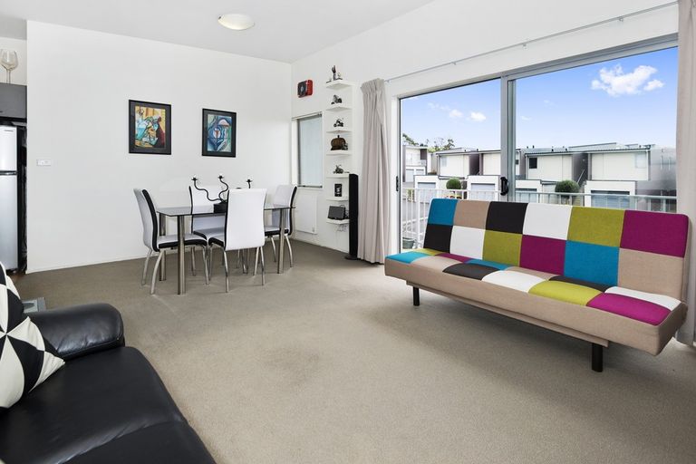 Photo of property in 97/7 Kelvin Hart Drive, East Tamaki, Auckland, 2013