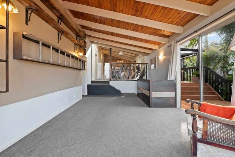 Photo of property in 2/25 Matai Road, Stanmore Bay, Whangaparaoa, 0932