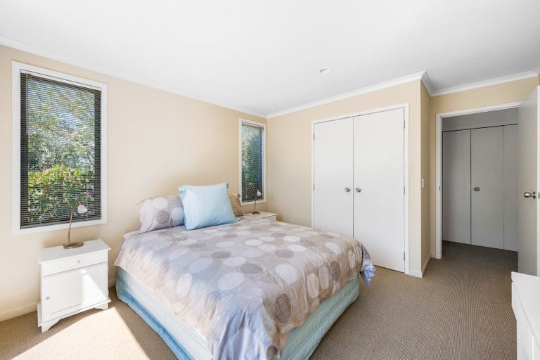 Photo of property in 7 Meadowbrook Place, Wanaka, 9305