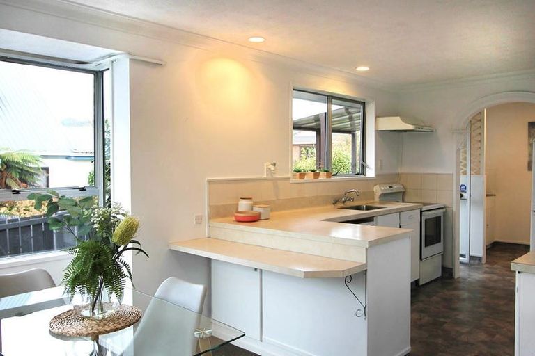 Photo of property in 55 Kinmont Crescent, Kinmont Park, Mosgiel, 9024