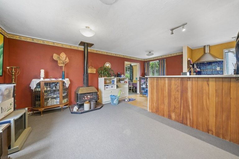 Photo of property in 16 Buccaneer Place, Grenada Village, Wellington, 6037