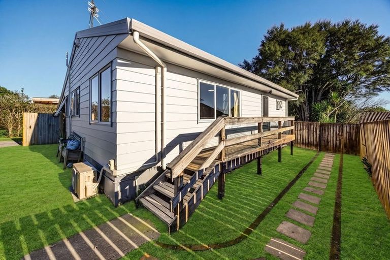 Photo of property in 95 Sykes Road, Weymouth, Auckland, 2103