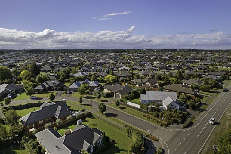 Photo of property in 4 Melville Crescent, Rolleston, 7614