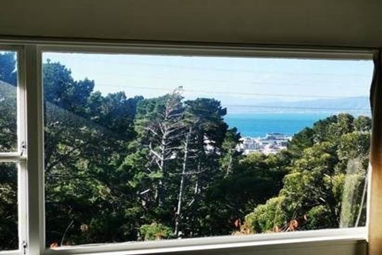 Photo of property in 61c Mortimer Terrace, Brooklyn, Wellington, 6021