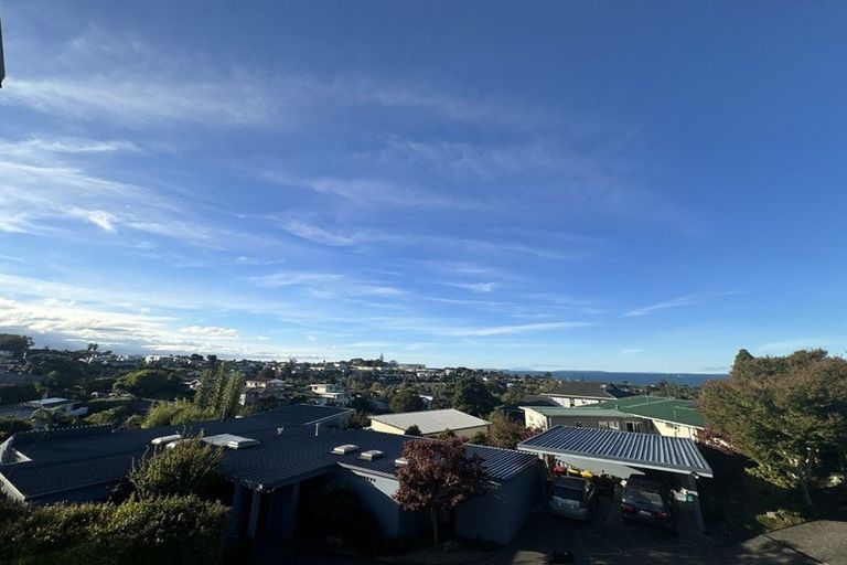 Photo of property in 8a Taumata Road, Castor Bay, Auckland, 0620