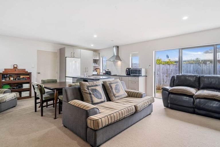Photo of property in 19b James Street, Mangere East, Auckland, 2024