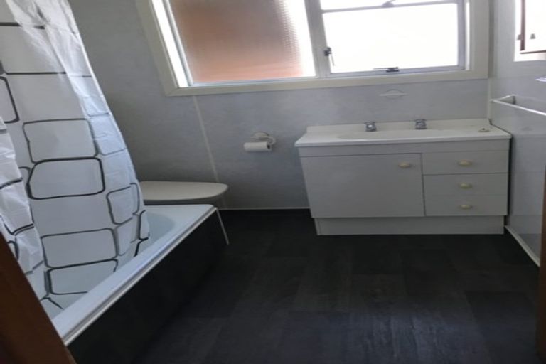 Photo of property in 15d Queen Street, Mosgiel, 9024