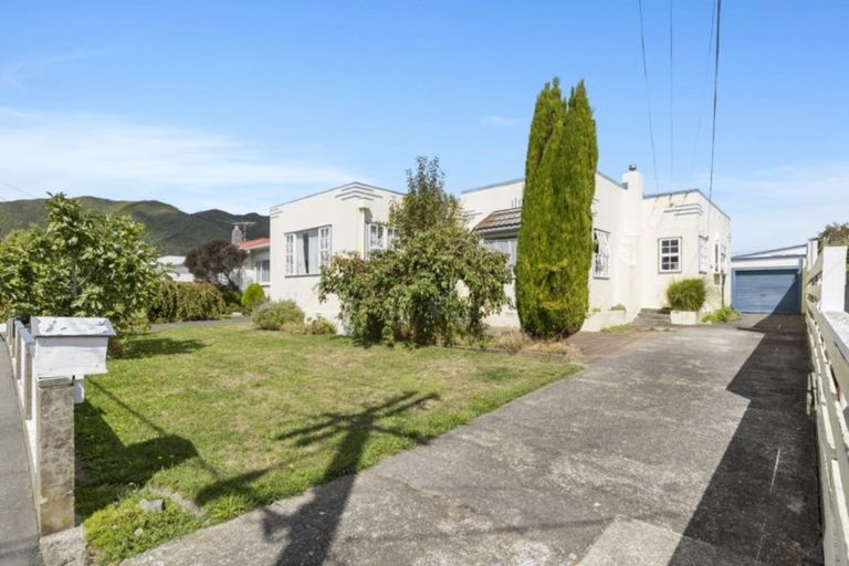 Photo of property in 8 Meadows Avenue, Waiwhetu, Lower Hutt, 5010