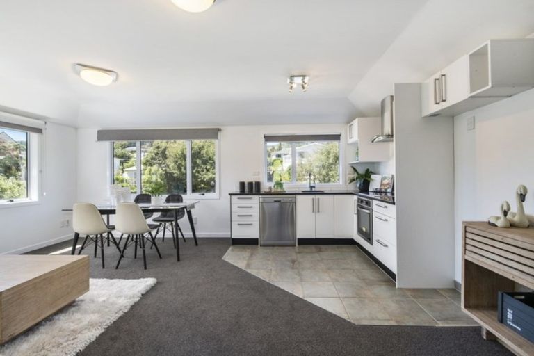 Photo of property in 1/19 Ranui Terrace, Tawa, Wellington, 5028
