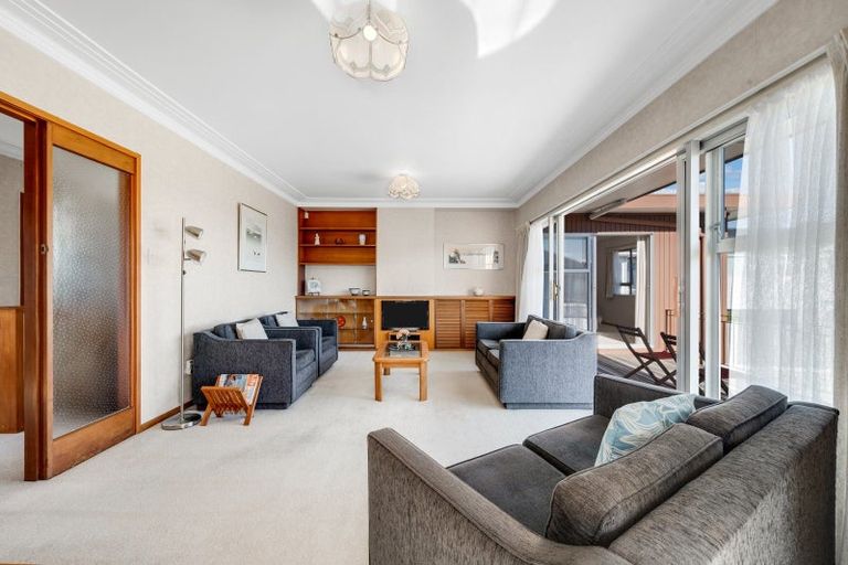 Photo of property in 41 Bradbury Road, Botany Downs, Auckland, 2010