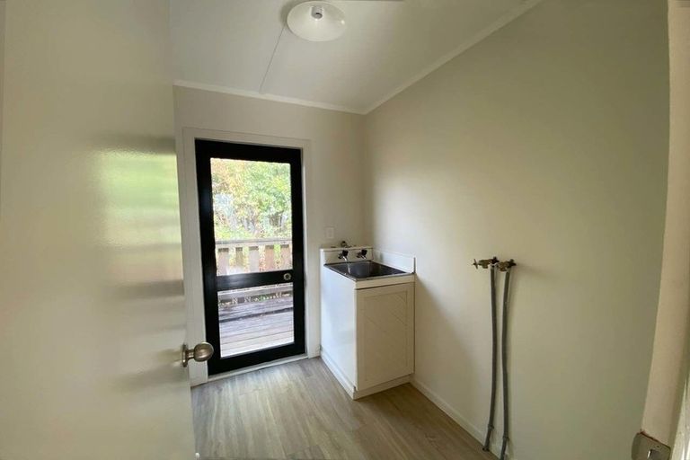 Photo of property in 78 Howard Road, Orere Point, Papakura, 2585