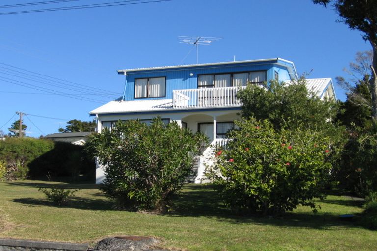 Photo of property in 1 Deerness Crescent, Algies Bay, Warkworth, 0920